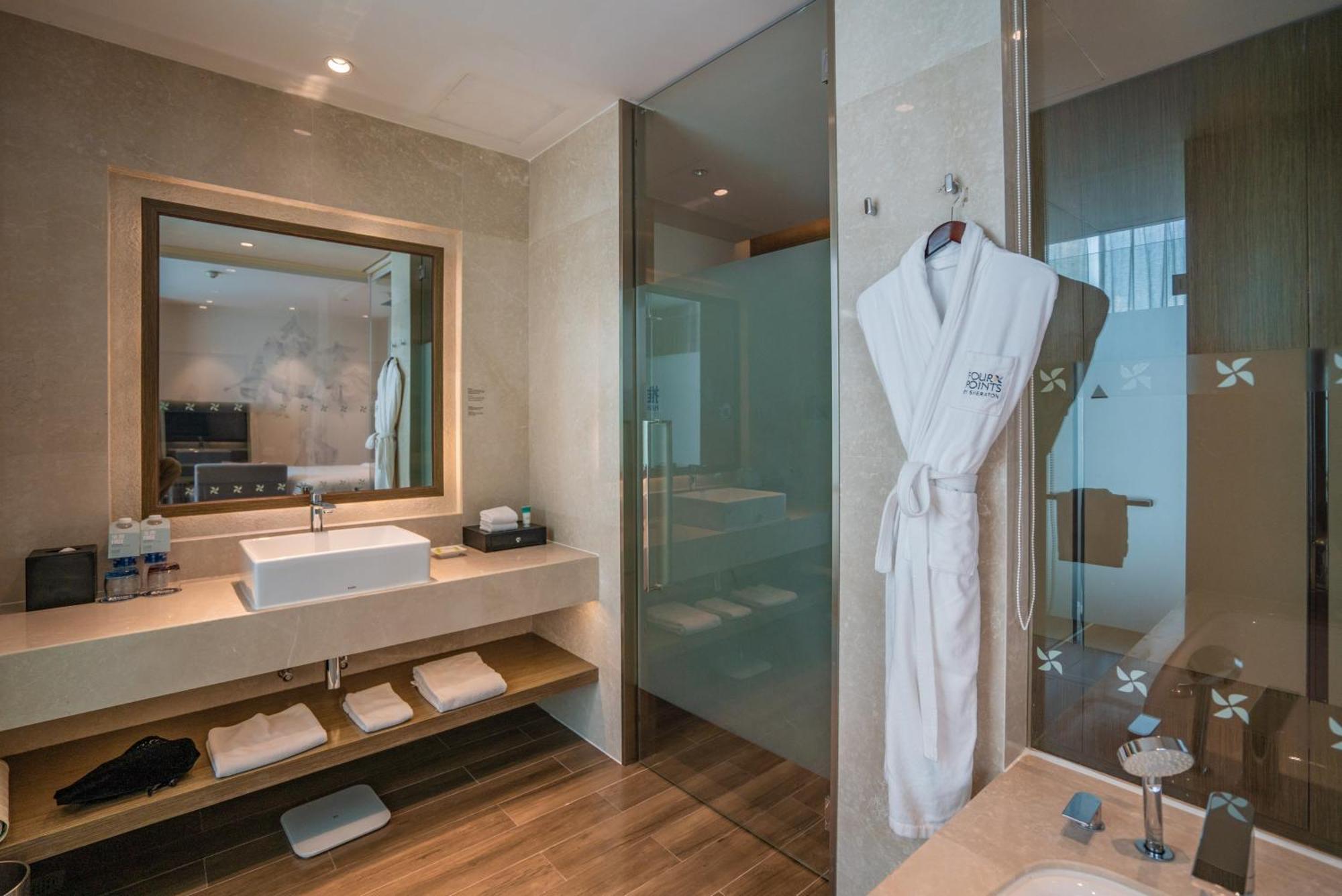 Four Points By Sheraton Changchun Hi-Tech Zone Buitenkant foto
